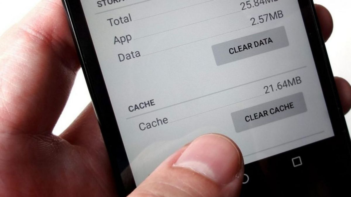Why You Need To Remove The Cache On Your Android Phone Right Now