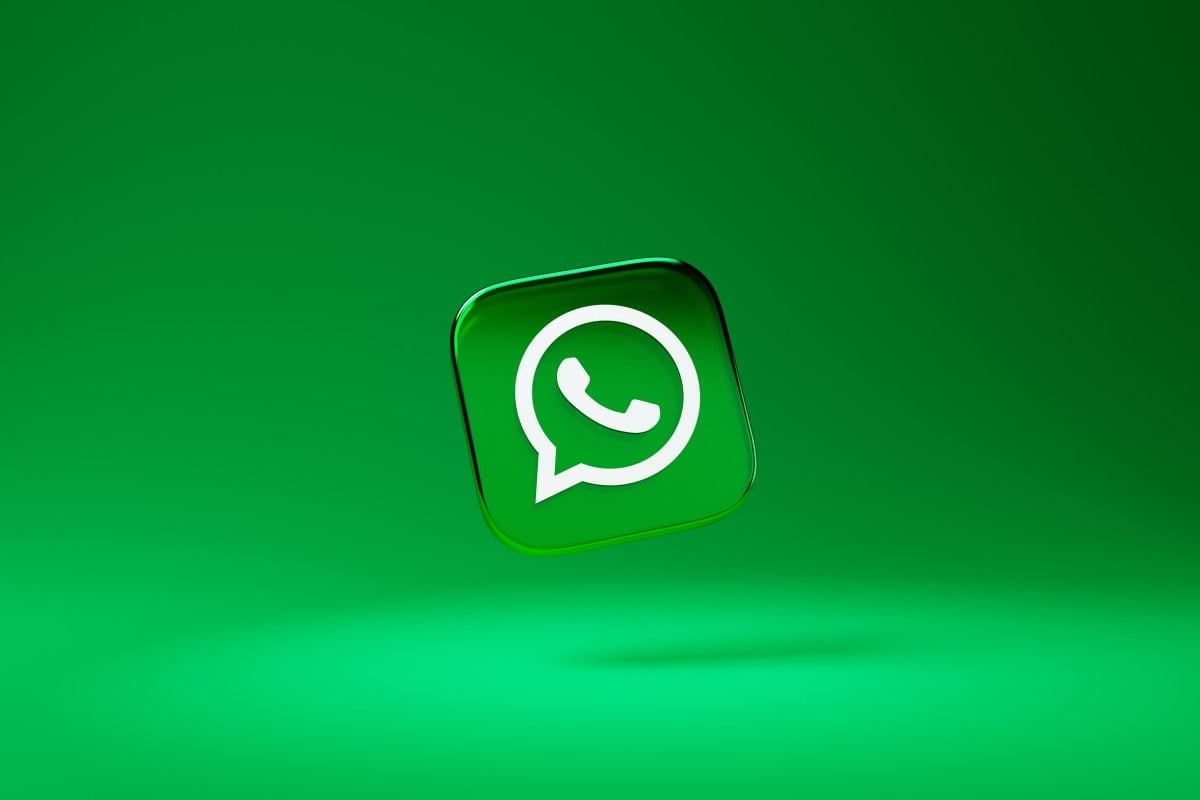 You’ll soon be able to add descriptions to forwarded files on WhatsApp