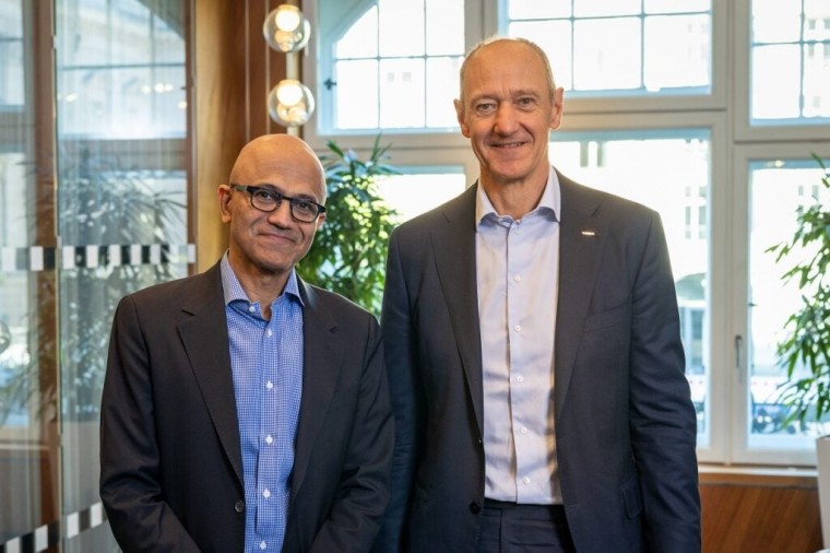 Microsoft and  Siemens collaborate to integrate generative AI into manufacturing