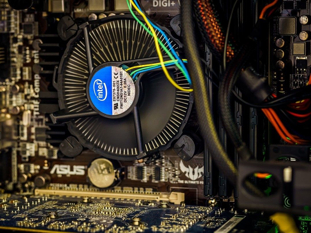 Intel CPU cooler on an ASUS motherboard