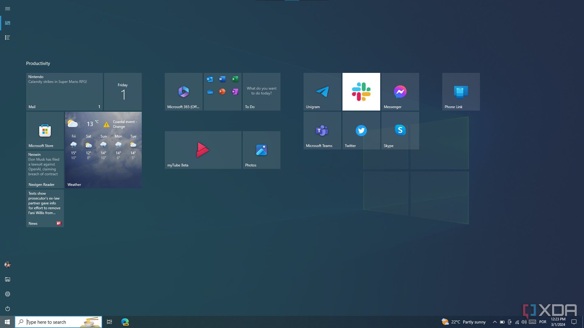 Windows 10 Start menu in full-screen mode