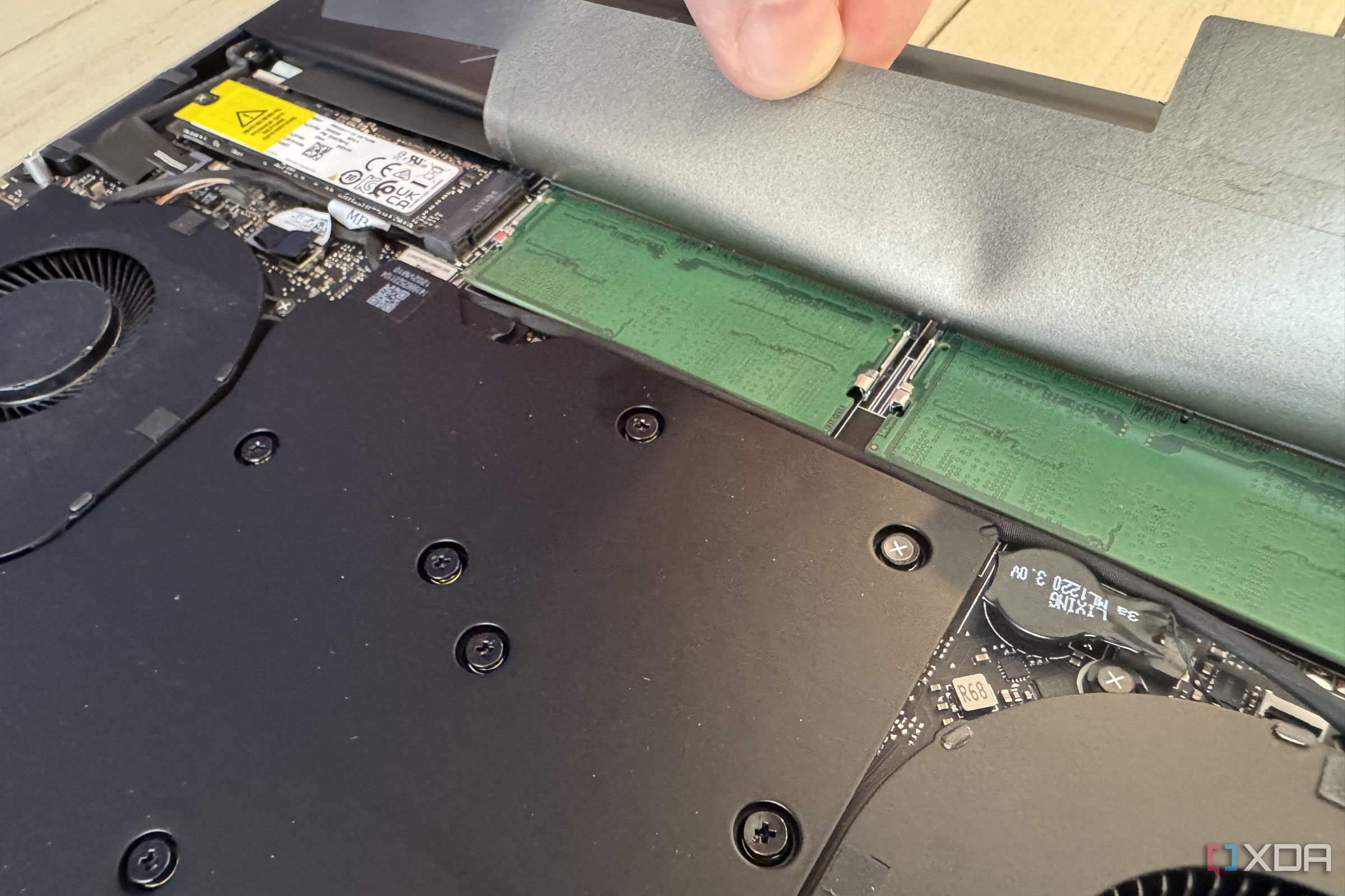 razer blade 18 2024 internals showing the ram and one of the two m.2 slots