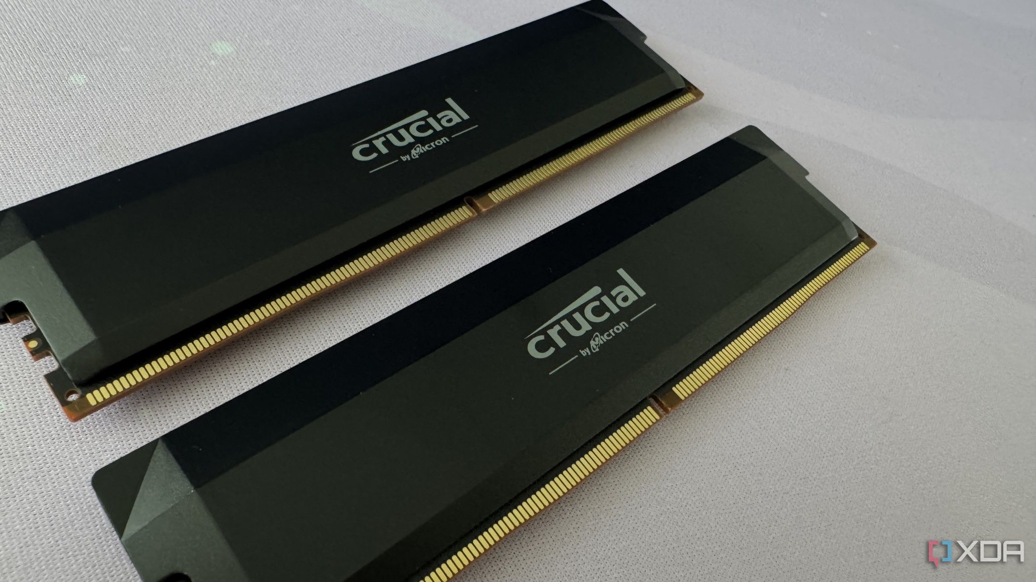 crucial pro overclocking ddr5-6000 ram kit on deskmat