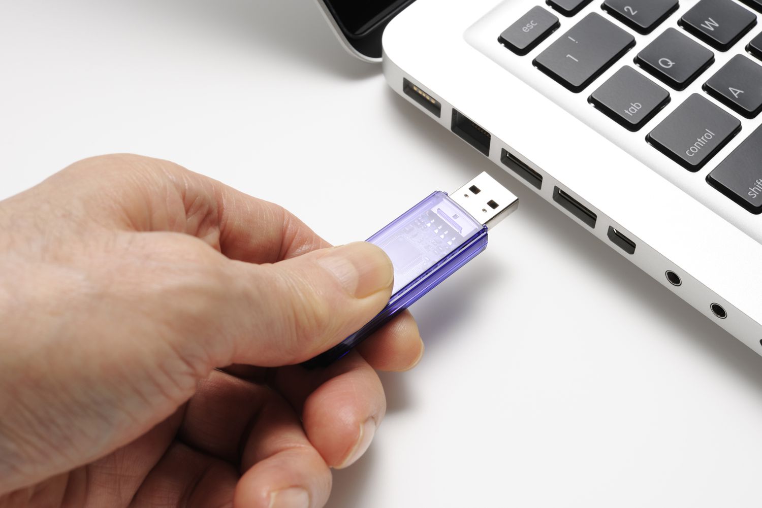 Five Things You Can Do With a USB Flash Drive