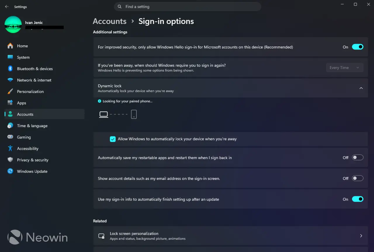 Screenshot showing Dynamic Lock option in Windows 11